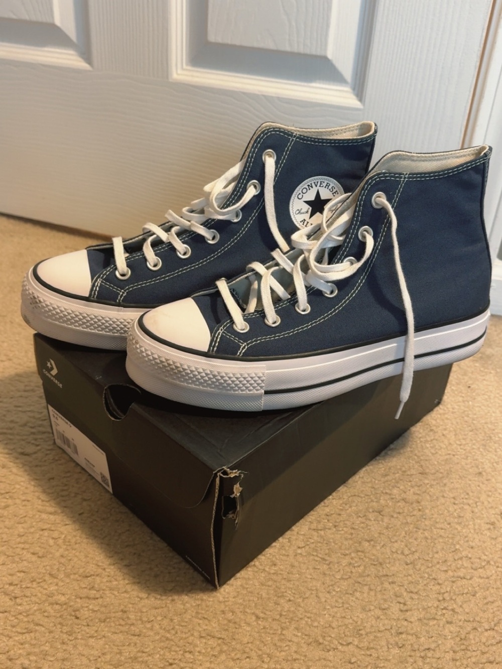 Converse Chuck Taylor All Star Lift Platform Navy High Tops Women’s 9.5